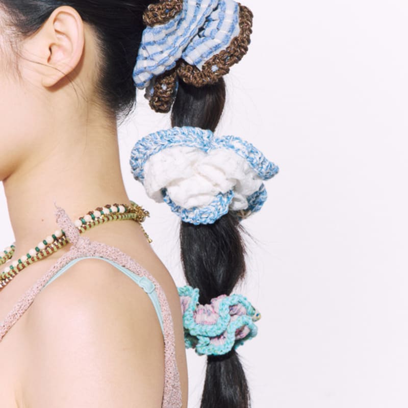 MISU A BARBE WAVE SCRUNCH СРЕДНИЙ БЕЛЫЙ FREE
MISU A BARBE WAVE SCRUNCH СРЕДНИЙ БЕЛЫЙ FREE