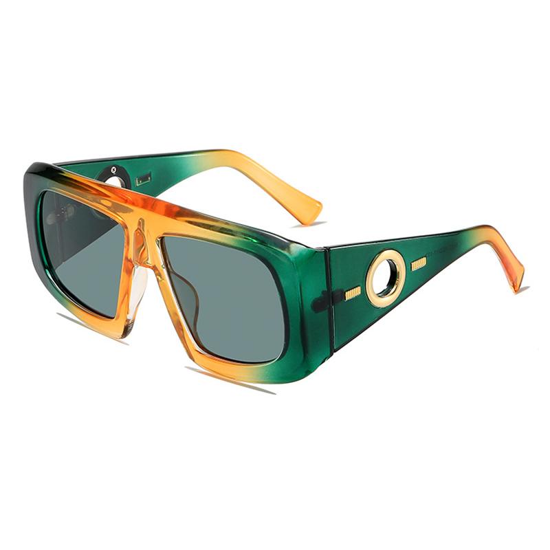 Жіночі сонцезахисні окуляри із захистом від ультрафіолетового випромінювання у великій оправі з квадратним декоративним кільцем
Жіночі сонцезахисні окуляри із захистом від ультрафіолетового випромінювання у великій оправі з квадратним декоративним кільцем