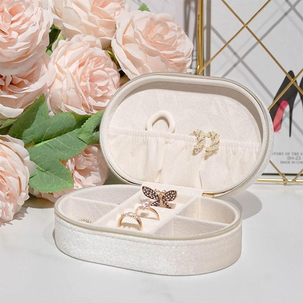 Single Layer Oval Jewelry Box Velvet Necklace Earring Organizer Simple Jewelry Zipper Box Travel розы красного
Single Layer Oval Jewelry Box Velvet Necklace Earring Organizer Simple Jewelry Zipper Box Travel розы красного