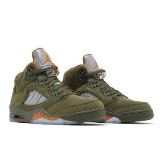 Air Jordan 5 Retro Olive 2024 DD0587-308 EU 42.5 оливковий/помаранчевий
Air Jordan 5 Retro Olive 2024 DD0587-308 EU 42.5 оливковий/помаранчевий