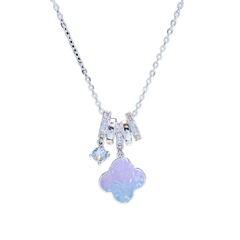 Ombre Four-Leaf Clover Necklace – Sparkling Glass Stone Pendant on Delicate Chain, Minimalist Lock Bone Jewelry for Women
Ombre Four-Leaf Clover Necklace – Sparkling Glass Stone Pendant on Delicate Chain, Minimalist Lock Bone Jewelry for Women