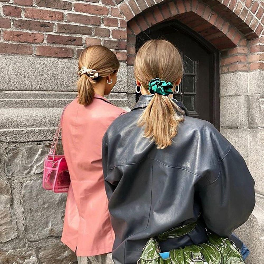 Intestine Loop Silk Satin Hair Rope Elastic Hair Ring Female Hair Ties Korean Style Scrunchies
Intestine Loop Silk Satin Hair Rope Elastic Hair Ring Female Hair Ties Korean Style Scrunchies