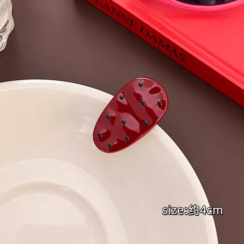 Cute Polka Dot Hair Clips Women Colorful Oval Hairpins Sweet Daily Hair Accessories for Girls Side Bangs Clip Headwear
Cute Polka Dot Hair Clips Women Colorful Oval Hairpins Sweet Daily Hair Accessories for Girls Side Bangs Clip Headwear