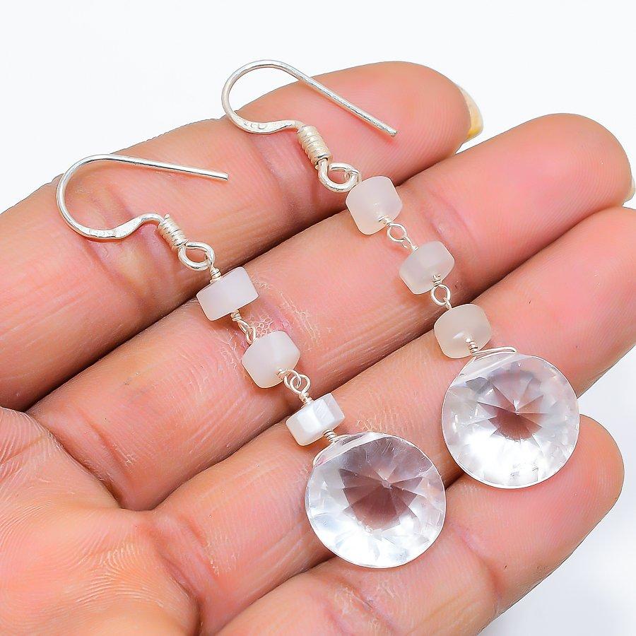 White Topaz, Chalcedony Gemstone 925 Sterling Silver Jewelry Earring 2.29 GK-5177
White Topaz, Chalcedony Gemstone 925 Sterling Silver Jewelry Earring 2.29 GK-5177