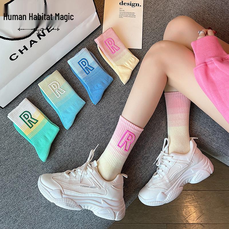 European-American Gradient Mid-Calf Sports Socks for Women - Trendy Spring/Summer Style One Size
European-American Gradient Mid-Calf Sports Socks for Women - Trendy Spring/Summer Style One Size