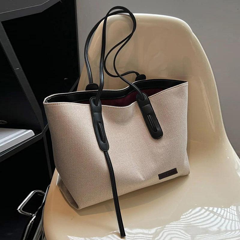 Large Capacity Canvas Tote Shoulder Bag Women Casual Korean Ins Style Simple Artistic Commuter School Handbag чёрный
Large Capacity Canvas Tote Shoulder Bag Women Casual Korean Ins Style Simple Artistic Commuter School Handbag чёрный