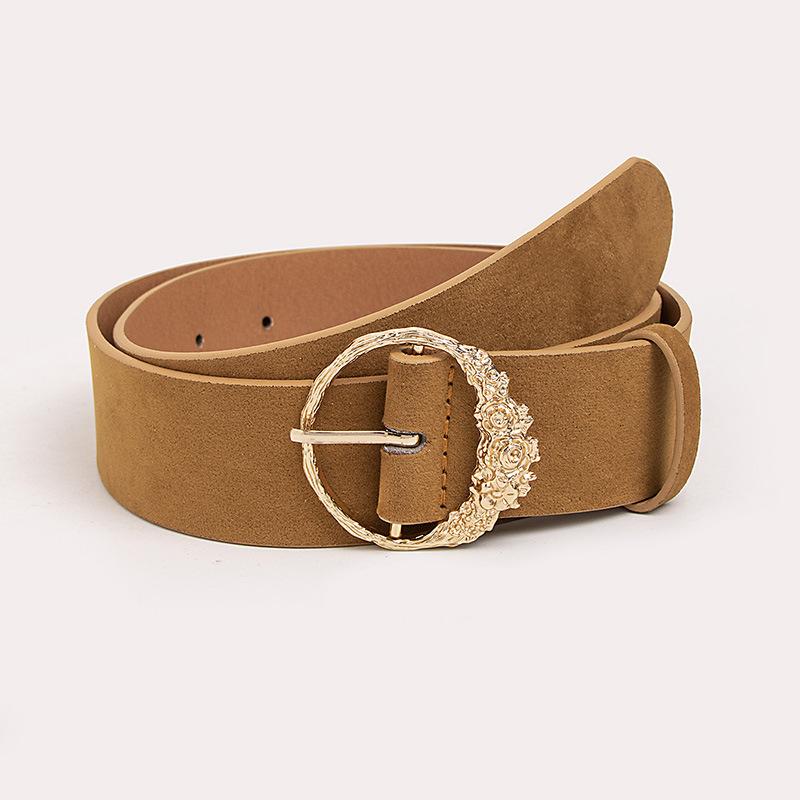 Модный, универсальный и милый женский ремень с круглыми пуговицами-цветками золотого и черного цвета из замши
Модный, универсальный и милый женский ремень с круглыми пуговицами-цветками золотого и черного цвета из замши
