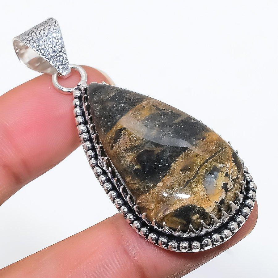 Bronzite Jasper Gemstone Handmade 925 Steling Silver Jewelry Pendant 2.25 SU-9627
Bronzite Jasper Gemstone Handmade 925 Steling Silver Jewelry Pendant 2.25 SU-9627