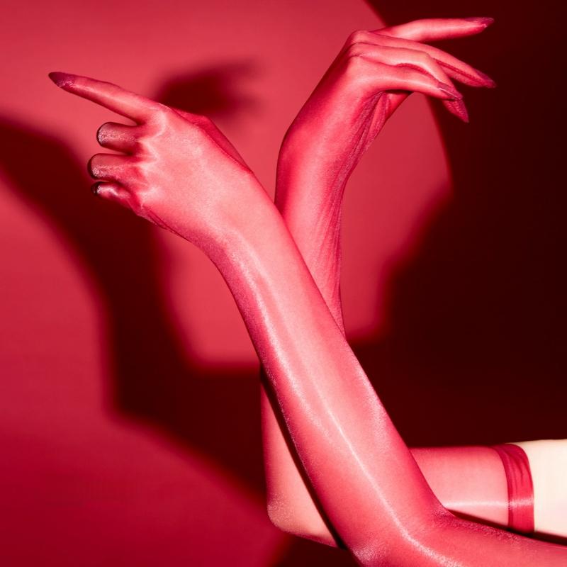 Soild Colors 3D Oil Shiny Silky Transparent Gloves Women Sexy Five Fingers Elbow Long Gloves For Pole Dance Masquerade Party One Size
Soild Colors 3D Oil Shiny Silky Transparent Gloves Women Sexy Five Fingers Elbow Long Gloves For Pole Dance Masquerade Party One Size