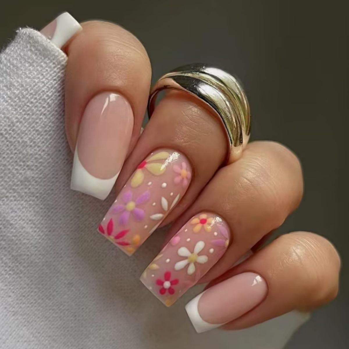 24-Piece Pink Flower French Square False Nails - Short, Cross-Border Style for Early Spring
24-Piece Pink Flower French Square False Nails - Short, Cross-Border Style for Early Spring