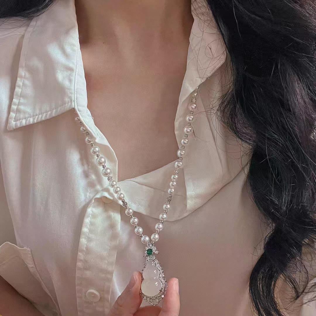 Retro High Quality Natural White Chalcedony Artificial Australian White Pearl Sweater Chain Necklace Autumn And Winter New Models
Retro High Quality Natural White Chalcedony Artificial Australian White Pearl Sweater Chain Necklace Autumn And Winter New Models