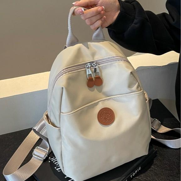 2024 Women s Versatile Commuter Backpack: Large Capacity, Lightweight, Trendy Oxford Cloth Design One Size сірий колір
2024 Women s Versatile Commuter Backpack: Large Capacity, Lightweight, Trendy Oxford Cloth Design One Size сірий колір