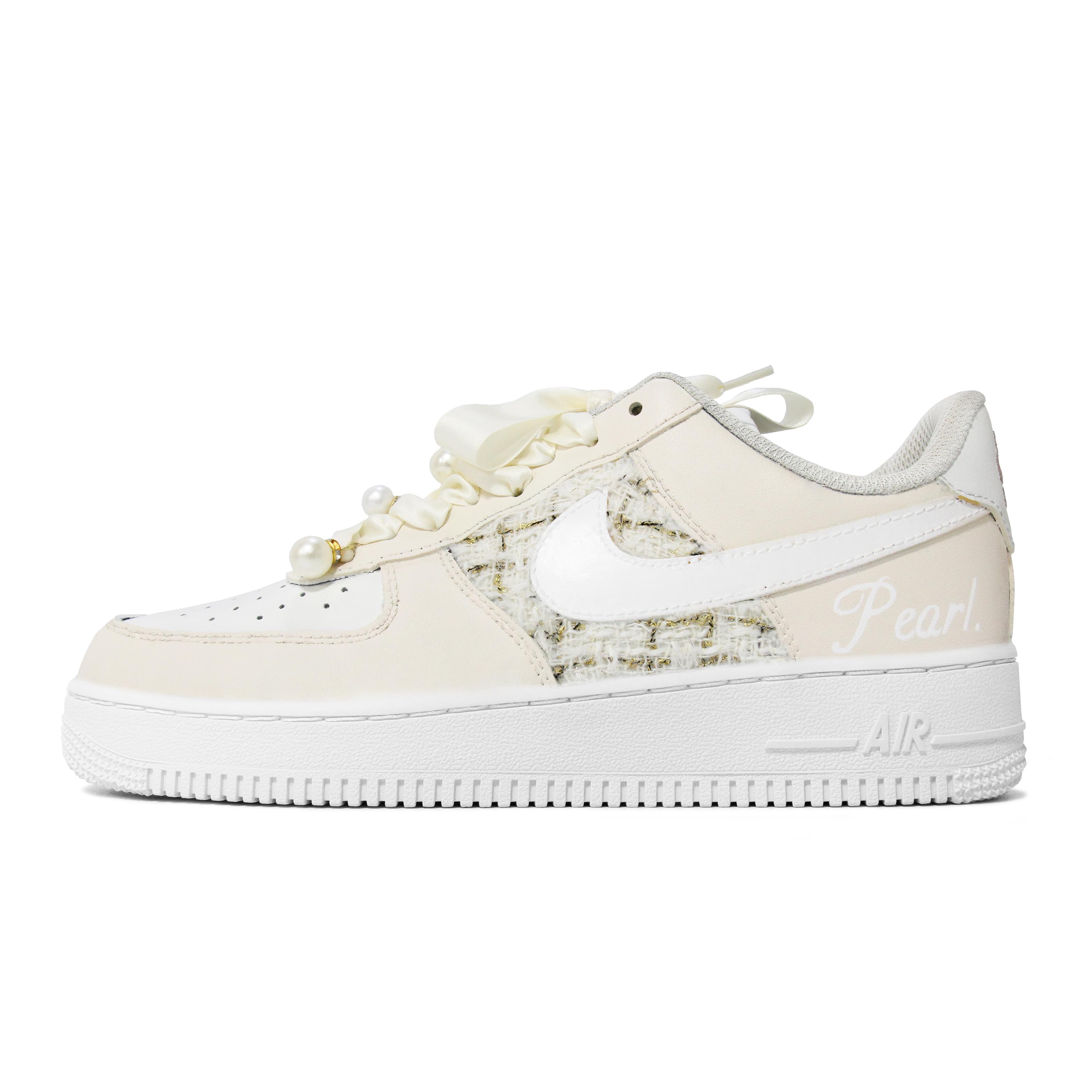 Nike Air Force 1 Walking Planet, Little Scented Pearl Low top Skateboard Shoes Women s White Beige Yellow DD8959-100(Team1492-) 38
Nike Air Force 1 Walking Planet, Little Scented Pearl Low top Skateboard Shoes Women s White Beige Yellow DD8959-100(Team1492-) 38