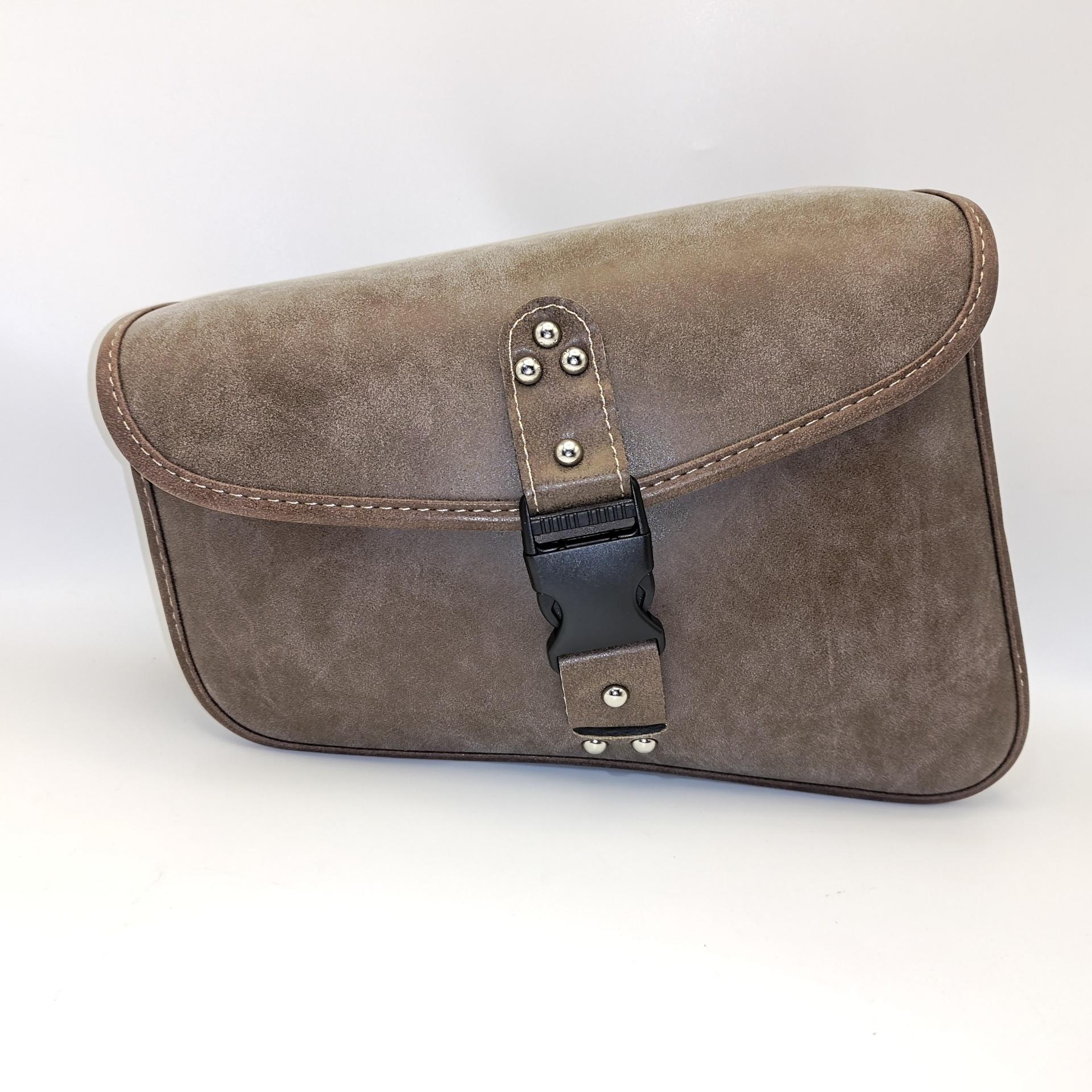 Suitable for Spring Breeze 450CLC/Triumph Bobber/Yangtze 400/700 Motorcycle Side Bag
Suitable for Spring Breeze 450CLC/Triumph Bobber/Yangtze 400/700 Motorcycle Side Bag