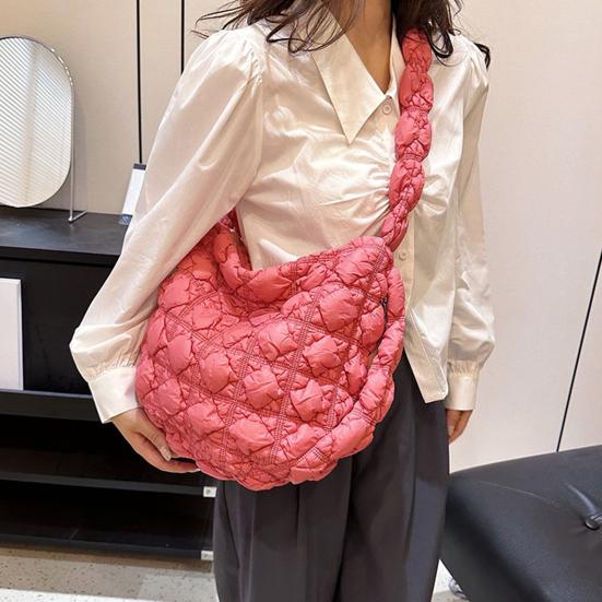 Women Quilted Tote Bag Solid Color Large Capacity Soft Puffer Handbag Portable Lightweight Crossbody Bag чёрный
Women Quilted Tote Bag Solid Color Large Capacity Soft Puffer Handbag Portable Lightweight Crossbody Bag чёрный