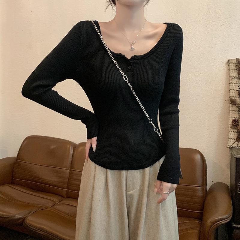 Six wool, solid color u-neck sweater women s 2025 winter new design sense slim-fitting versatile warm knitted sweater one size fits all чорний
Six wool, solid color u-neck sweater women s 2025 winter new design sense slim-fitting versatile warm knitted sweater one size fits all чорний