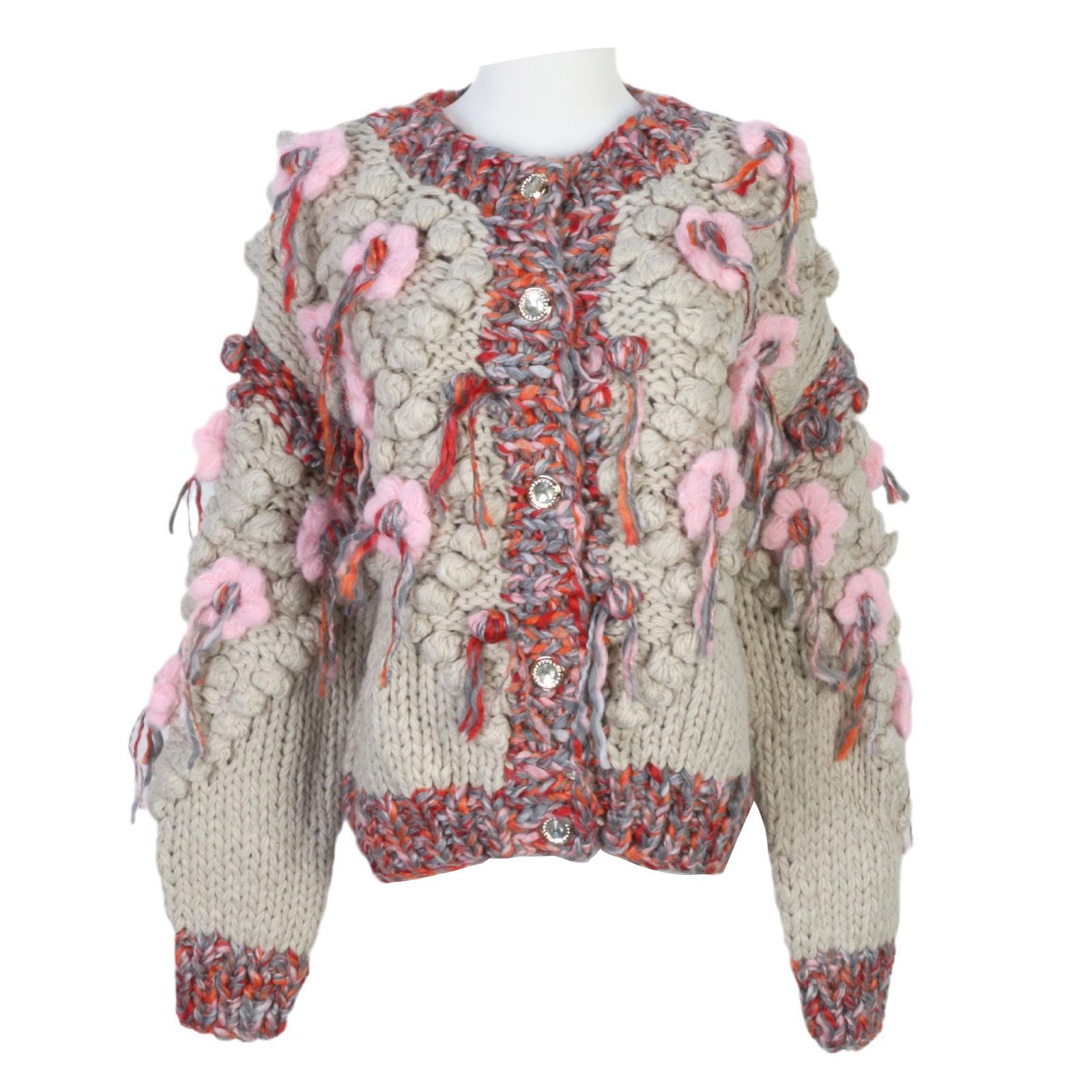 2024 Autumn/Winter Women s Pink Color Block Floral Embroidery Knitted Cardigan, Round Neck, Long Sleeve, Loose Fit Large
2024 Autumn/Winter Women s Pink Color Block Floral Embroidery Knitted Cardigan, Round Neck, Long Sleeve, Loose Fit Large