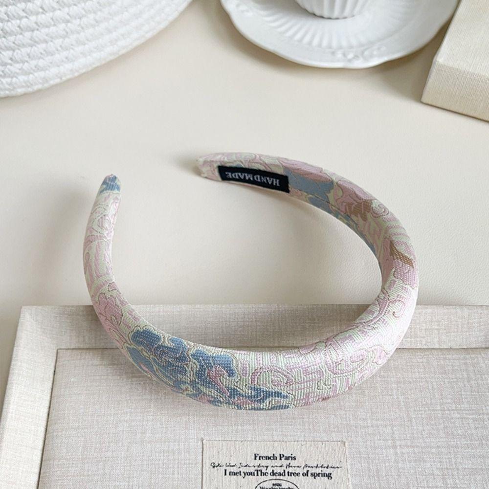 Elegant Satin Jacquard Hair Hoop Retro Exquisite Headband Chinese Embroidery Headband Girls Style4
Elegant Satin Jacquard Hair Hoop Retro Exquisite Headband Chinese Embroidery Headband Girls Style4