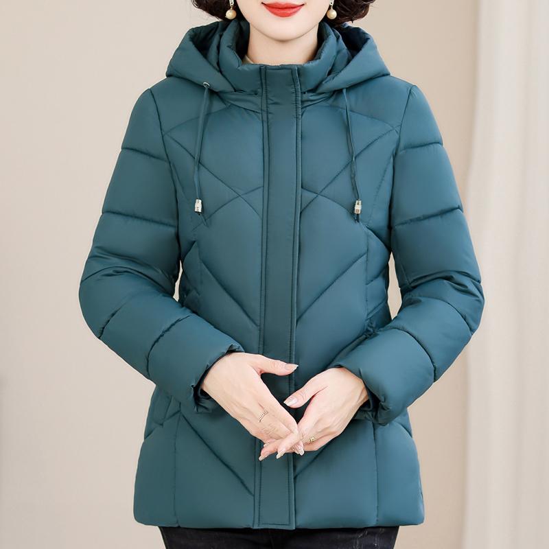 Большие размеры XL-6XL, женские короткие парки среднего возраста, зимняя верхняя одежда с капюшоном, элегантные свободные, новые пальто, толстые теплые женские куртки 3XL
Большие размеры XL-6XL, женские короткие парки среднего возраста, зимняя верхняя одежда с капюшоном, элегантные свободные, новые пальто, толстые теплые женские куртки 3XL