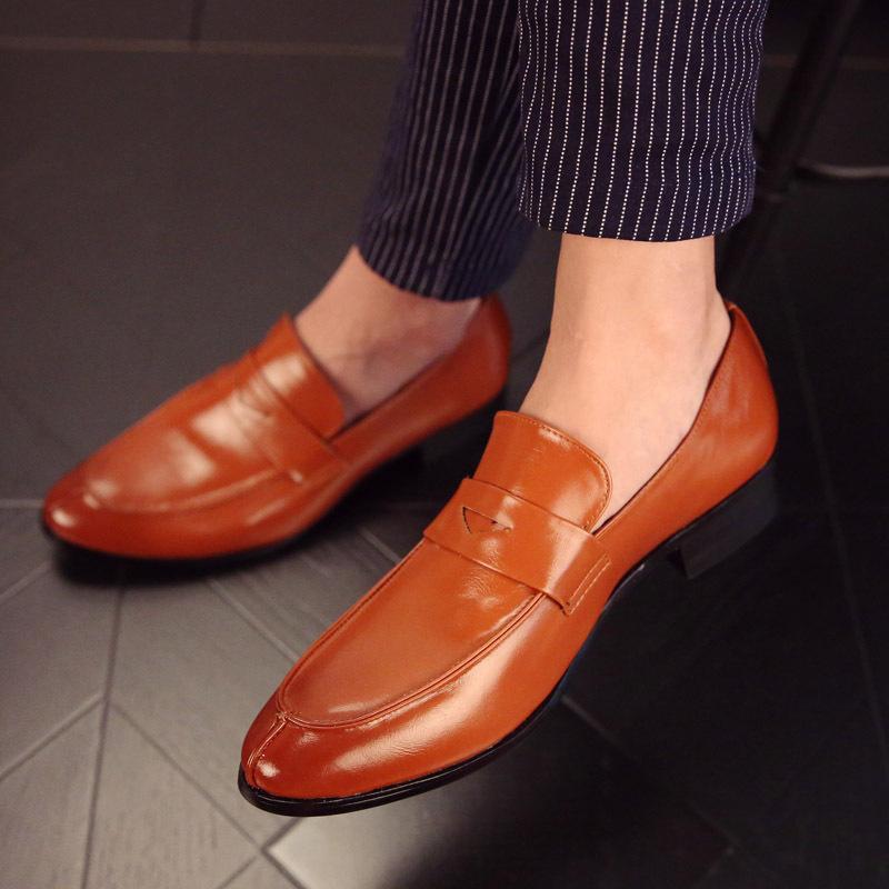 2025 new spring and autumn business men s casual leather shoes loafers trendy men s shoes one pedal middle-aged dad single shoes 38 чёрный
2025 new spring and autumn business men s casual leather shoes loafers trendy men s shoes one pedal middle-aged dad single shoes 38 чёрный