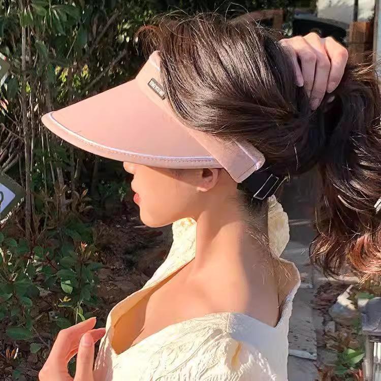 Женская модная шляпа от солнца без верха с защитой от УФ-лучей 2025 - Широкие поля, Подчеркивает овал лица, Идеально подходит для велоспорта и лета
Женская модная шляпа от солнца без верха с защитой от УФ-лучей 2025 - Широкие поля, Подчеркивает овал лица, Идеально подходит для велоспорта и лета