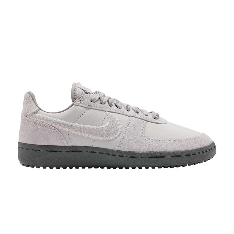 Кроссовки женские Nike Field General 82 Valentines Day 2025 фиолетовые HV5994-001 36.5
Кроссовки женские Nike Field General 82 Valentines Day 2025 фиолетовые HV5994-001 36.5