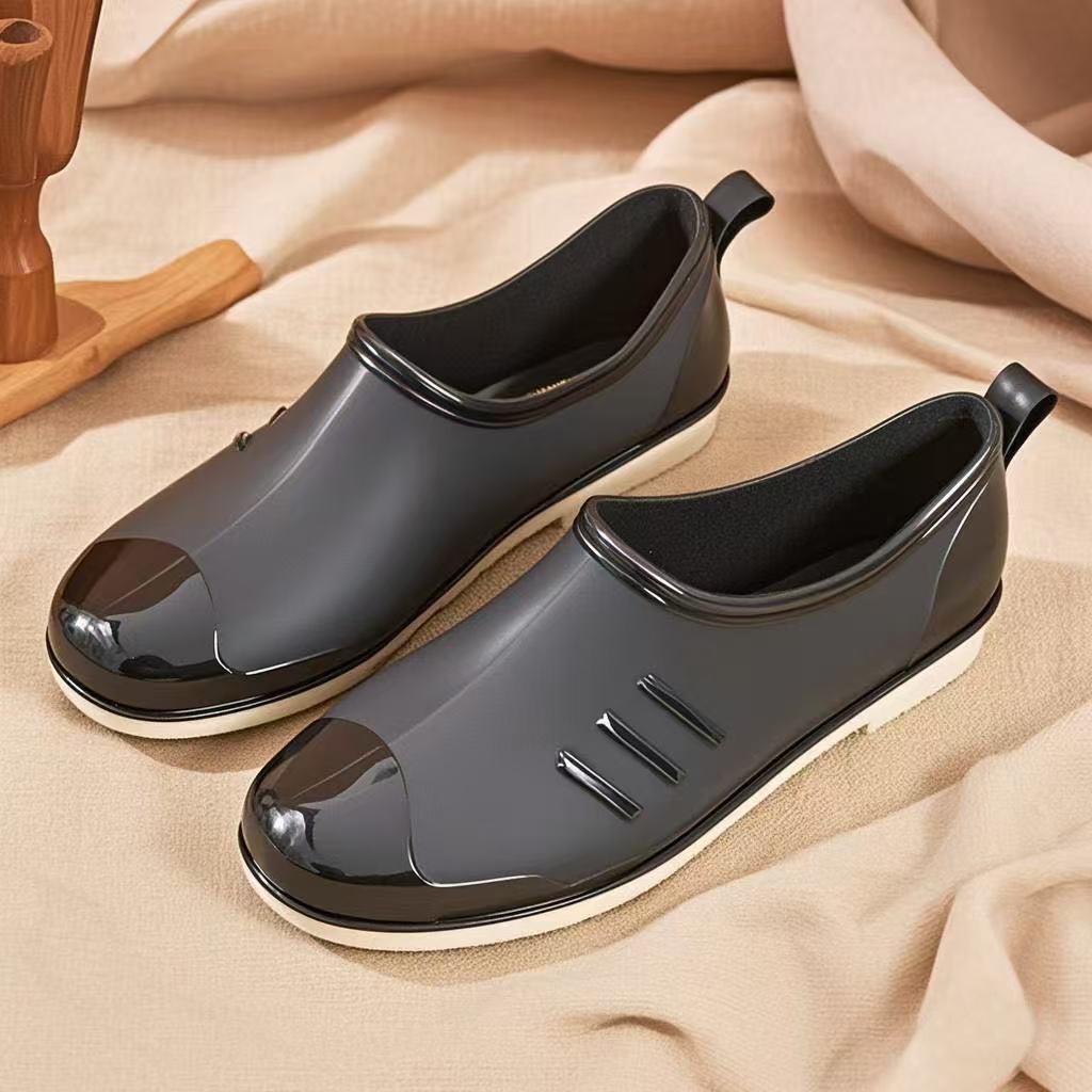 Mom rain shoes women s shallow mouth new fashion lightweight rain boots wear non-slip adult work car wash glue shoes 41
Mom rain shoes women s shallow mouth new fashion lightweight rain boots wear non-slip adult work car wash glue shoes 41