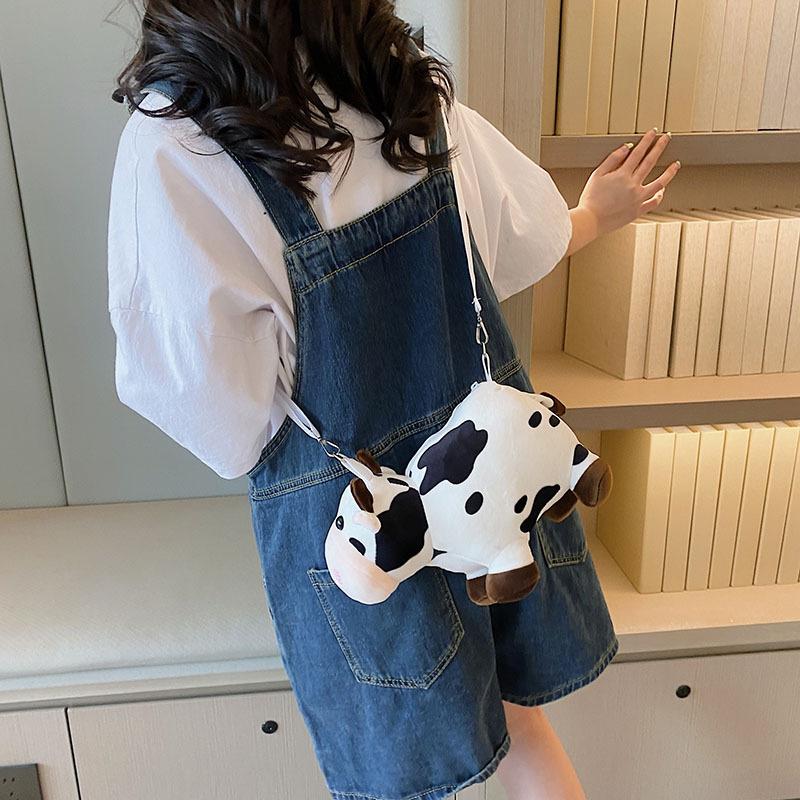Harajuku girl cute cow plush small bag, student messenger bag soft girl shoulder bag woman білий
Harajuku girl cute cow plush small bag, student messenger bag soft girl shoulder bag woman білий