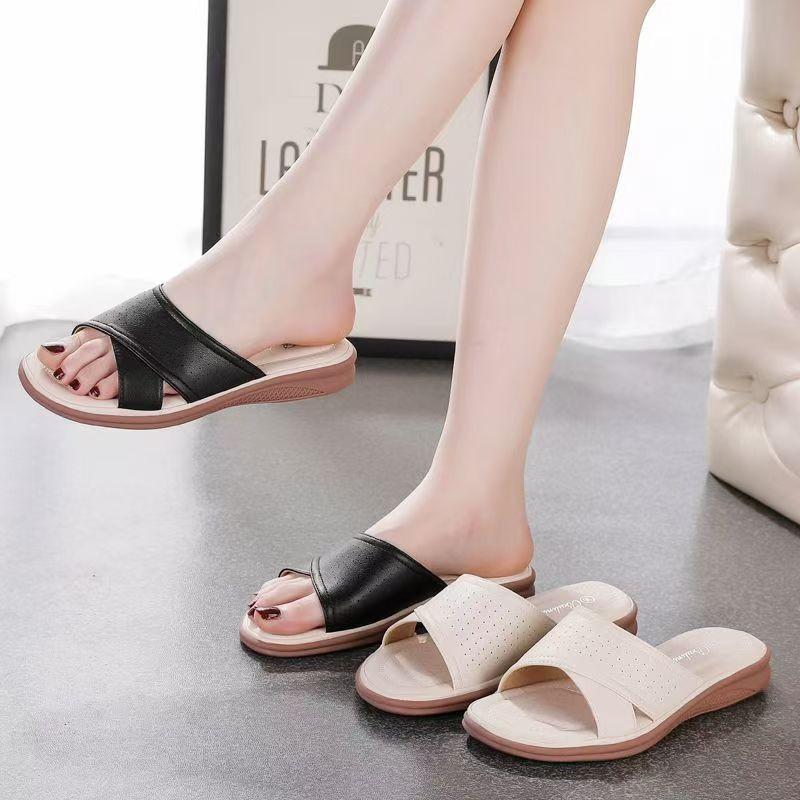 Casual soft-soled mother slippers 2025 summer new wedge slippers non-slip outer wear fashionable versatile cool slippers women 36
Casual soft-soled mother slippers 2025 summer new wedge slippers non-slip outer wear fashionable versatile cool slippers women 36