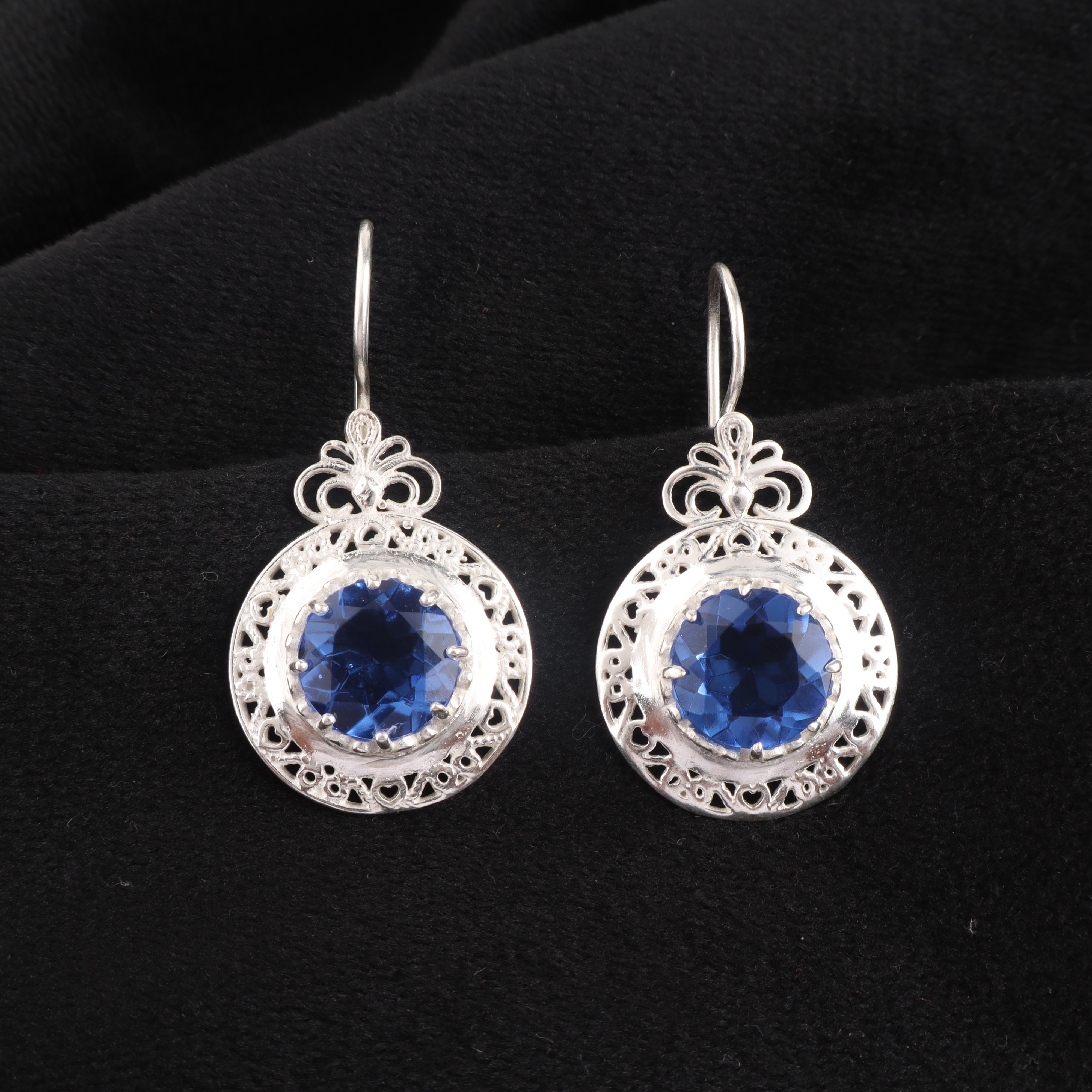 Tanzanite Gemstone Silver Earring 1.5 , 925 Sterling Silver Jewelry, Tanzanite Designer Earring, December Birthmonth Gift CE-25-11
Tanzanite Gemstone Silver Earring 1.5 , 925 Sterling Silver Jewelry, Tanzanite Designer Earring, December Birthmonth Gift CE-25-11