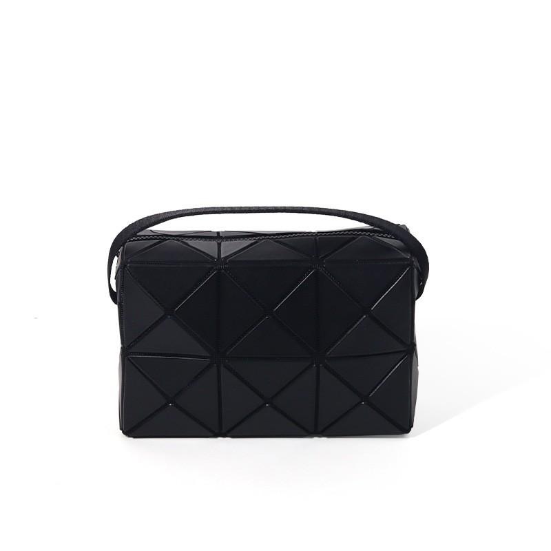 Live Broadcast Geometric Small Square Box Pillow Bag Diamond-grid Fashion Niche Single-shoulder Cross-body Women s 412 17.5x6.5x12cm чёрный
Live Broadcast Geometric Small Square Box Pillow Bag Diamond-grid Fashion Niche Single-shoulder Cross-body Women s 412 17.5x6.5x12cm чёрный