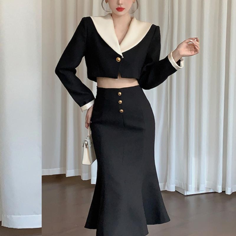 Винтажный черный комплект из 2 предметов, офисные женские короткие блейзеры с длинными рукавами + элегантная тонкая юбка-миди, женский корейский костюм, осень 2023 г.
Винтажный черный комплект из 2 предметов, офисные женские короткие блейзеры с длинными рукавами + элегантная тонкая юбка-миди, женский корейский костюм, осень 2023 г.