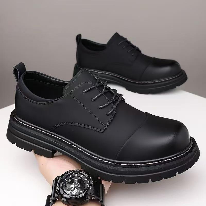 Новая весенне-осенняя мужская кожаная обувь, деловая, нарядная, для жениха, британский стиль, трендовая мужская обувь, кожаная обувь с круглым носком 44 чёрный
Новая весенне-осенняя мужская кожаная обувь, деловая, нарядная, для жениха, британский стиль, трендовая мужская обувь, кожаная обувь с круглым носком 44 чёрный