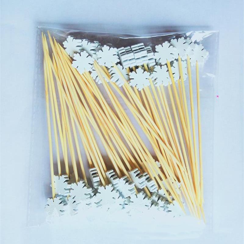 50/100pcs Christmas Fruit Sticks Disposable Bamboo Sticks Snowflake Christmas Tree Elk Santa Claus Snowman Sticks Xmas Ornaments
50/100pcs Christmas Fruit Sticks Disposable Bamboo Sticks Snowflake Christmas Tree Elk Santa Claus Snowman Sticks Xmas Ornaments