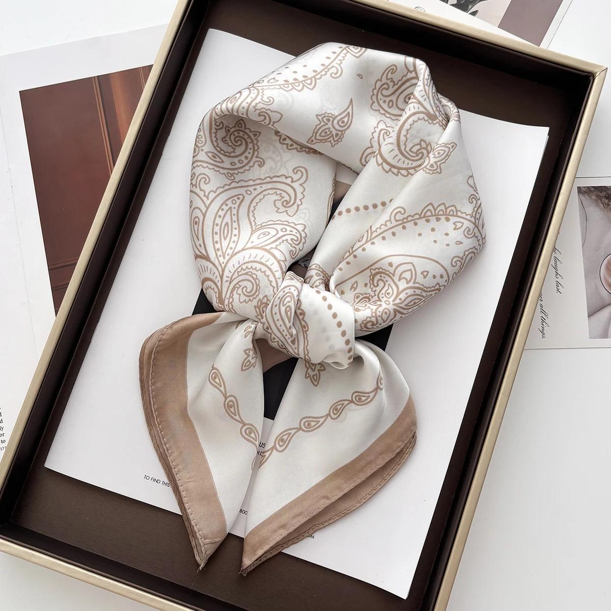 Luxury New Design Satin Print Scarf Women Scarves Bandana Hijab Neckerchief Shawl Kerchief Hair Band Foulard Lady 70x70CM
Luxury New Design Satin Print Scarf Women Scarves Bandana Hijab Neckerchief Shawl Kerchief Hair Band Foulard Lady 70x70CM