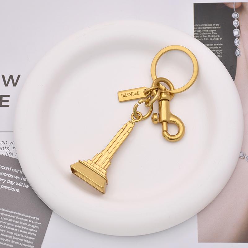 C Brand New York Bus & Eiffel Tower Charm Keychain
C Brand New York Bus & Eiffel Tower Charm Keychain