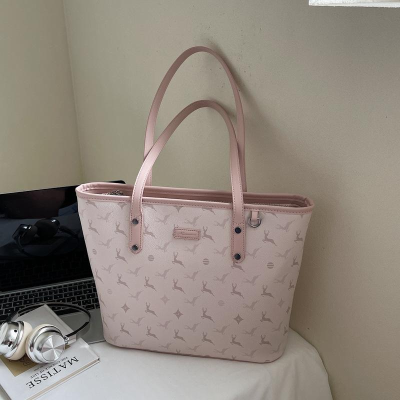 Вместительная печатная сумка-тоут женская 2025 новая трендовая классная сумочка для работы, поездок, на плечо, под мышку розовый
Вместительная печатная сумка-тоут женская 2025 новая трендовая классная сумочка для работы, поездок, на плечо, под мышку розовый