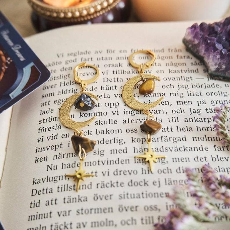 Charm Bohemia Stainless Steel Gold Color Crescent Moon Stars Irregular Amethyst Stone Pendant Dangle Earrings for Women Jewelry
Charm Bohemia Stainless Steel Gold Color Crescent Moon Stars Irregular Amethyst Stone Pendant Dangle Earrings for Women Jewelry