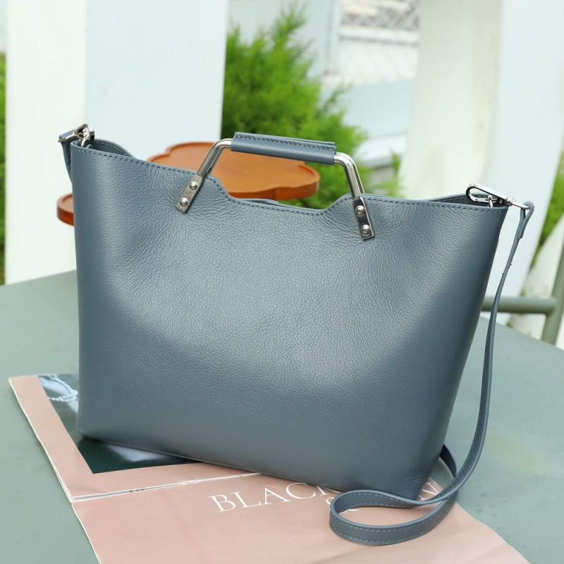 Fashionable High-end Leather Tote Bag Women s Large Capacity Natural Drop Handbag Commuting Leisure Crossbody 28x11x23CM
Fashionable High-end Leather Tote Bag Women s Large Capacity Natural Drop Handbag Commuting Leisure Crossbody 28x11x23CM