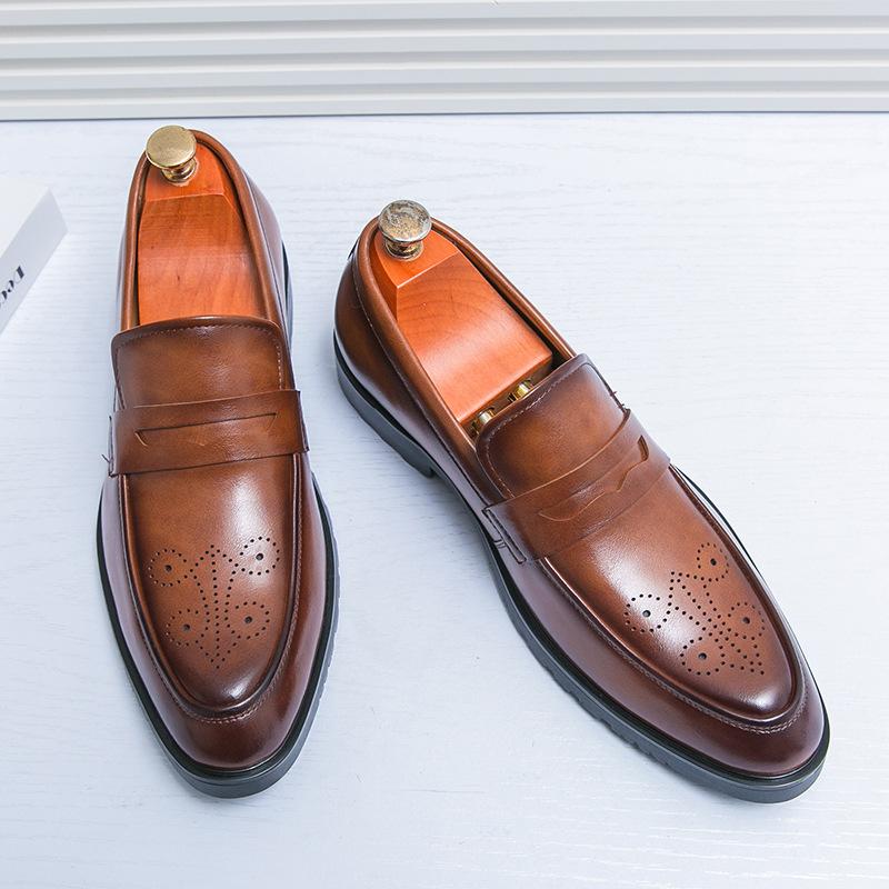 Men s shoes large size new casual leather shoes fashion foot cover business dress shoes Korean version trend engraved wedding shoes 45
Men s shoes large size new casual leather shoes fashion foot cover business dress shoes Korean version trend engraved wedding shoes 45