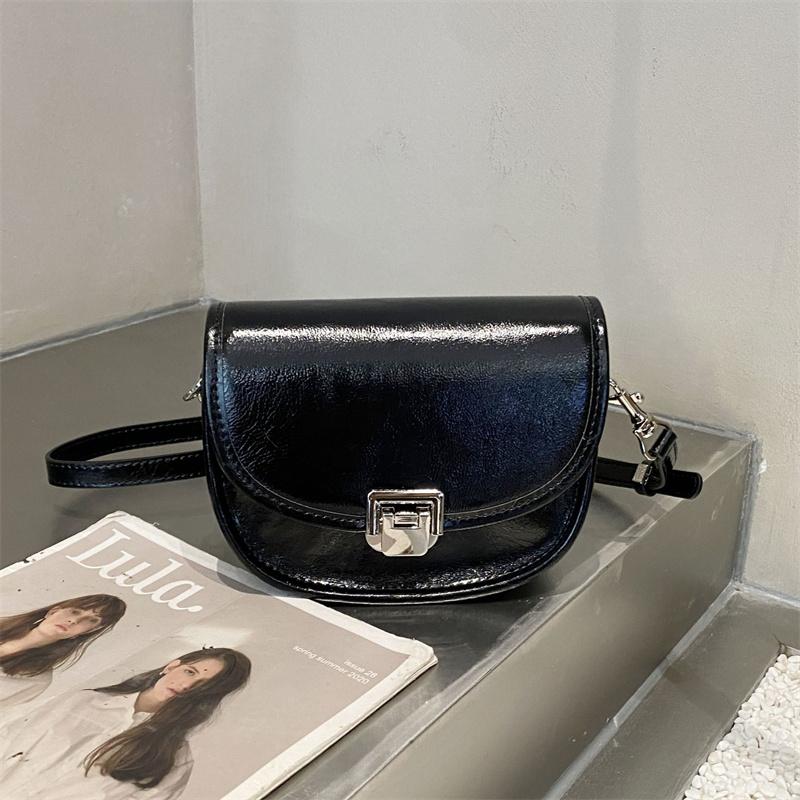 Mini Genuine Leather Crossbody Bag for Woman Shell Oilwax Cow Leather Handbag Fashiable Ladies Cowhide Shoulder or Sling Bag
Mini Genuine Leather Crossbody Bag for Woman Shell Oilwax Cow Leather Handbag Fashiable Ladies Cowhide Shoulder or Sling Bag