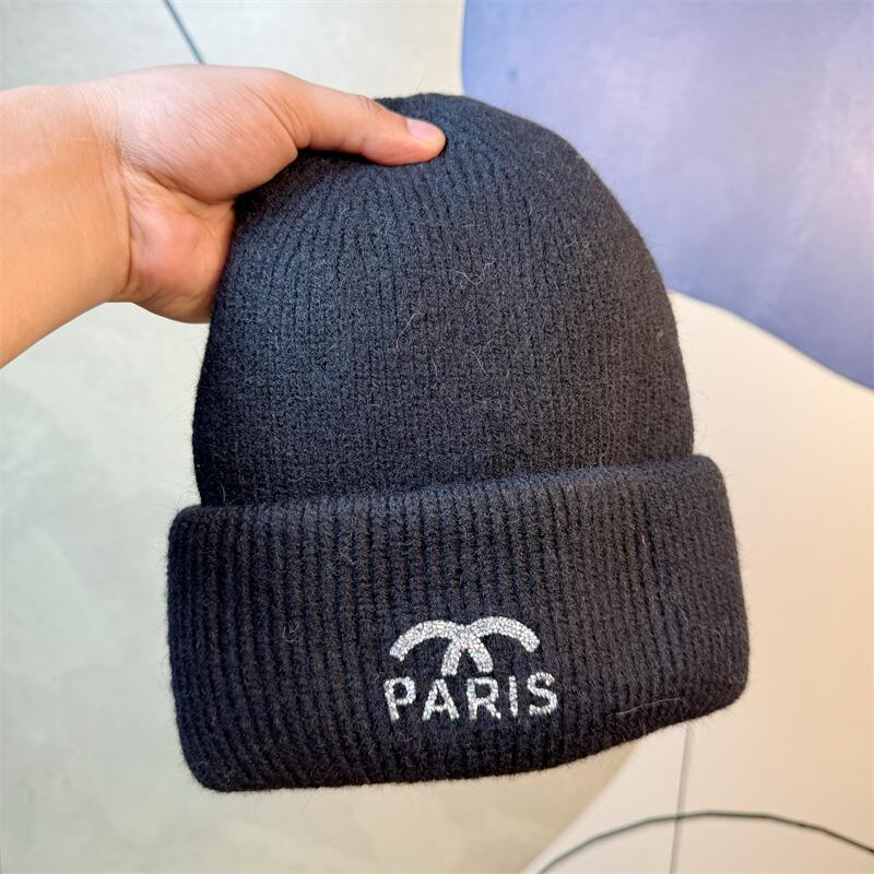 Шапка из кроличьего меха Женская Новый стиль Осень и зима Универсальная вязаная шерстяная шапка Большой обхват головы Теплая защита ушей Холодная шапка Тренд one size
Шапка из кроличьего меха Женская Новый стиль Осень и зима Универсальная вязаная шерстяная шапка Большой обхват головы Теплая защита ушей Холодная шапка Тренд one size