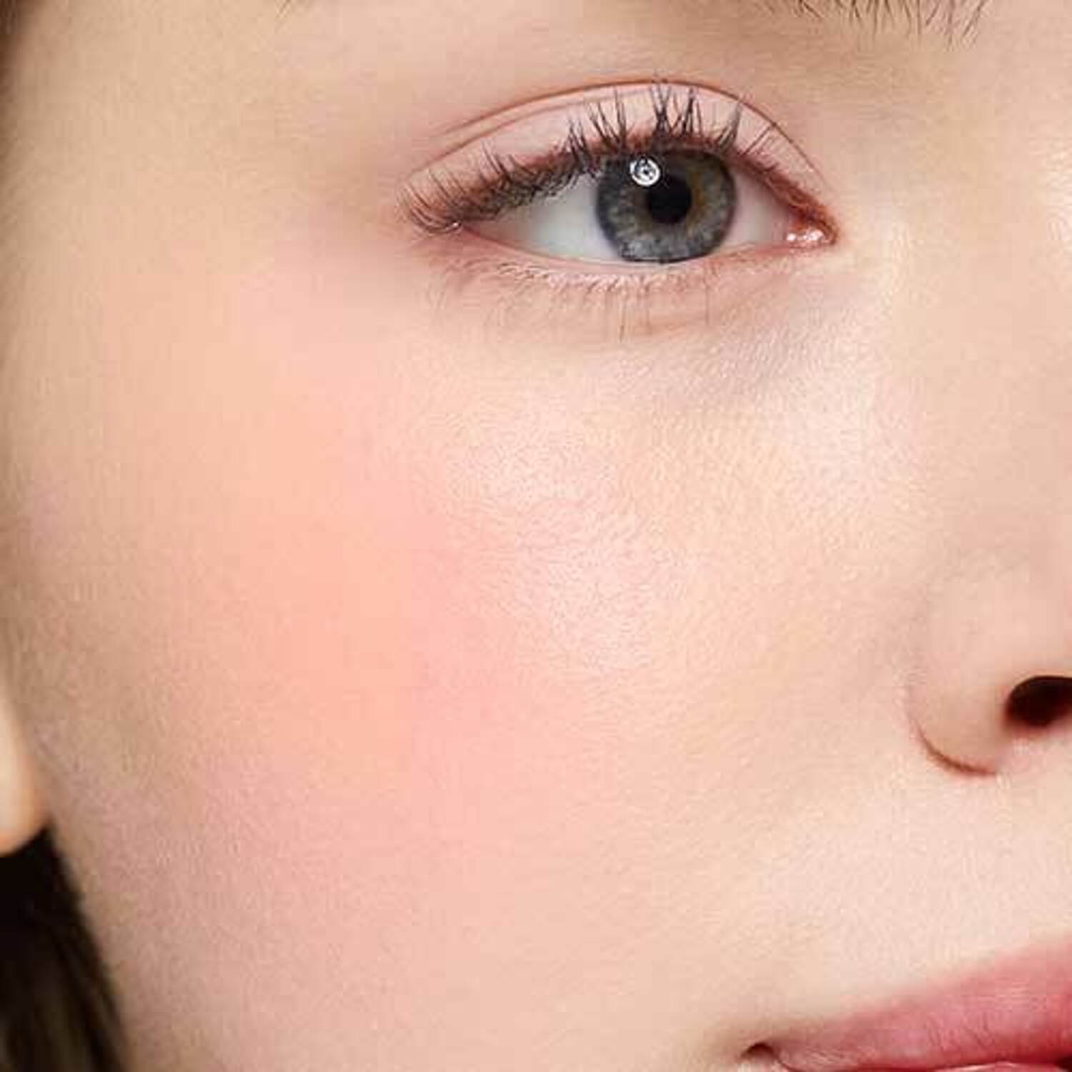 DEAR DAHLIA Petal Drop Liquid Blush 4 г Barely
DEAR DAHLIA Petal Drop Liquid Blush 4 г Barely