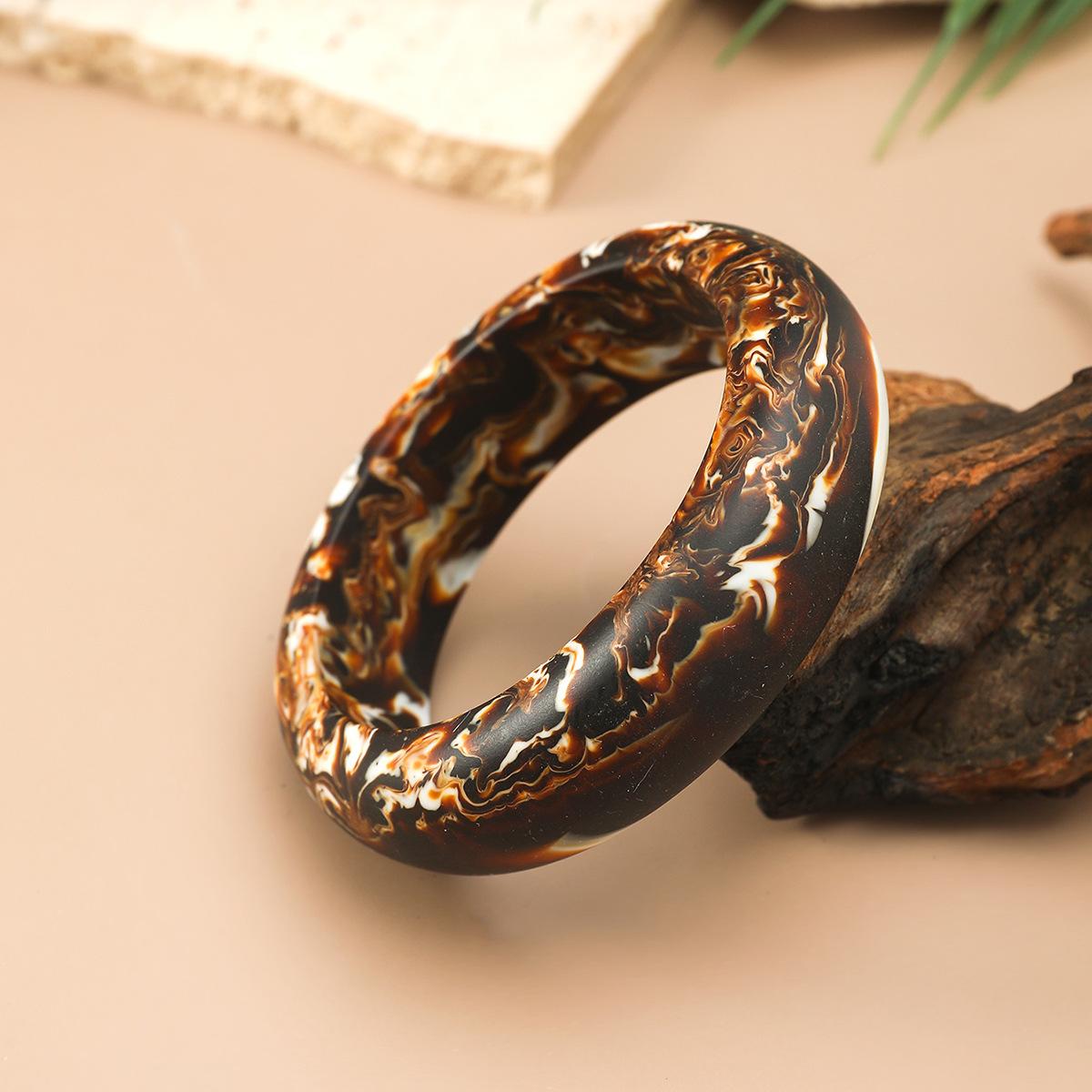 Fashionable Retro Multi-color Curved Texture Irregular Acrylic Open Exquisite Bracelet Women Layering Accessories Trend Bracele 62mm
Fashionable Retro Multi-color Curved Texture Irregular Acrylic Open Exquisite Bracelet Women Layering Accessories Trend Bracele 62mm