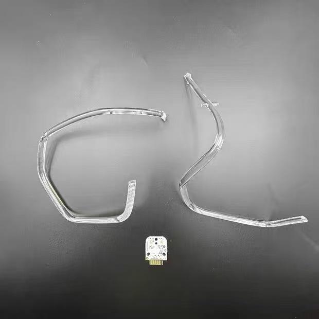 BMW X3/X4 G08 Angel Eye Headlight Guide Strip (2018-2020)
BMW X3/X4 G08 Angel Eye Headlight Guide Strip (2018-2020)
