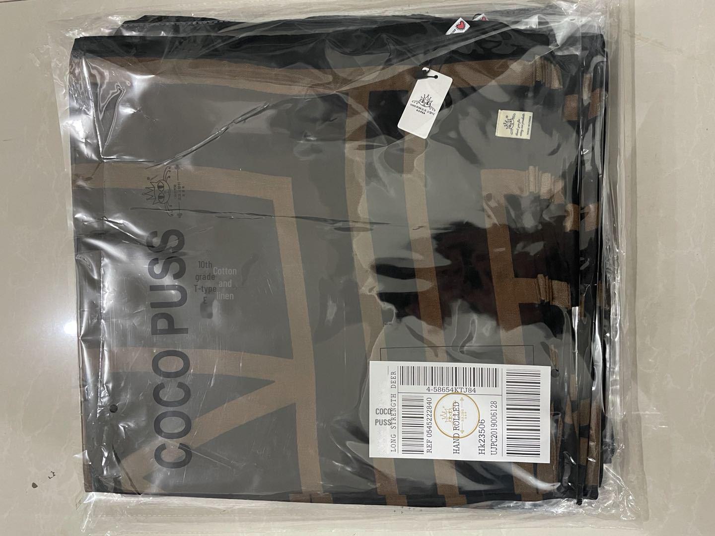 Geometric Silk Scarf: Versatile Spring & Autumn Shawl for Air-Conditioned Spaces and Seaside Holidays 180x90
Geometric Silk Scarf: Versatile Spring & Autumn Shawl for Air-Conditioned Spaces and Seaside Holidays 180x90