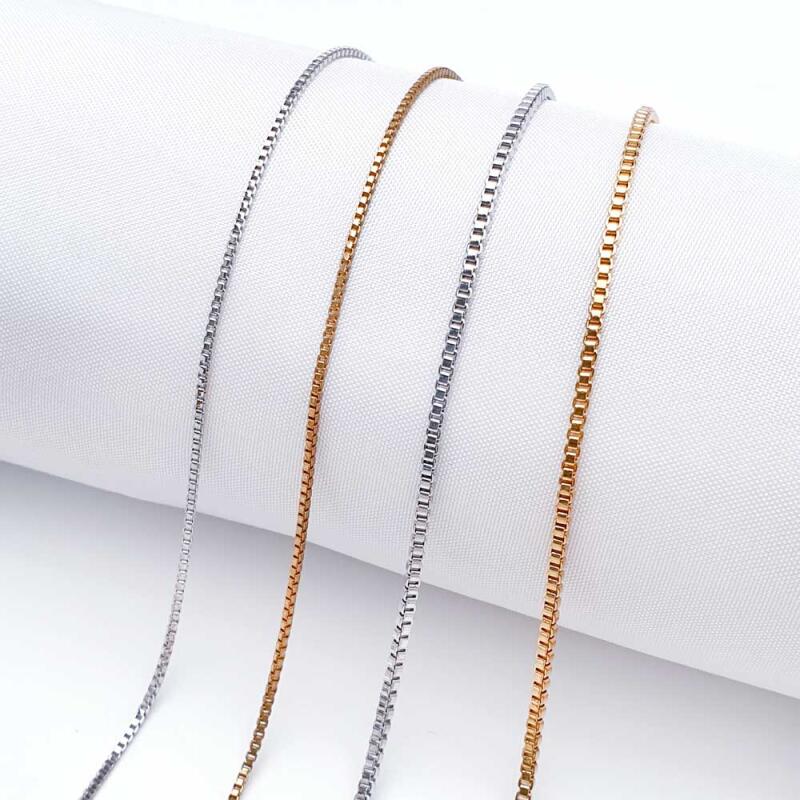 Metal Box Cube Basic Chain Accessory 1m (size 2) M
Metal Box Cube Basic Chain Accessory 1m (size 2) M