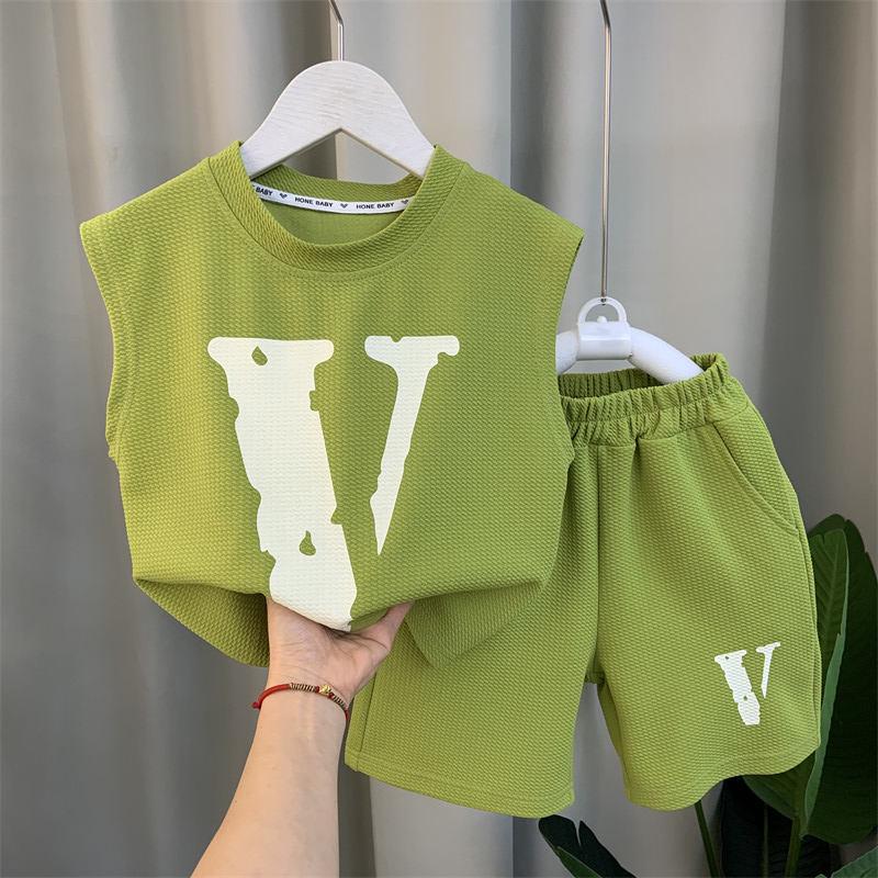 Summer Sleeveless Sports Vest Set for Boys - New Trendy Bad Boy Two-Piece Outfit 110 cm
Summer Sleeveless Sports Vest Set for Boys - New Trendy Bad Boy Two-Piece Outfit 110 cm