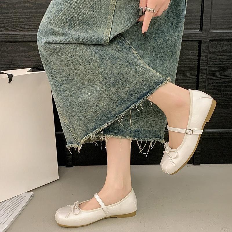 Flat-bottom Women s Shoes - New Style, Single Shoes 40 бежевий
Flat-bottom Women s Shoes - New Style, Single Shoes 40 бежевий