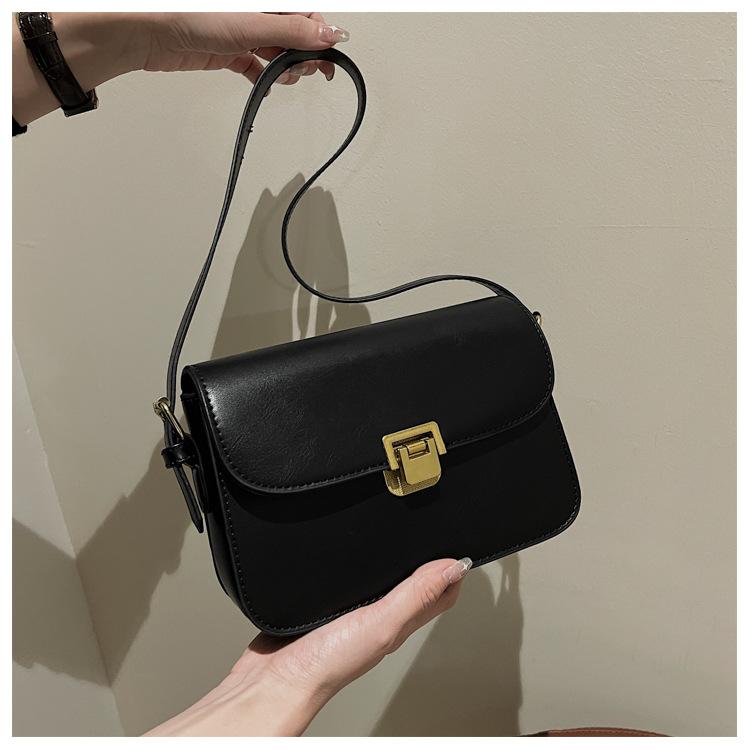 Темпераментная универсальная женская сумка, стильная и простая дизайнерская наплечная сумка-мессенджер, женская ретро наплечная маленькая квадратная сумка чёрный
Темпераментная универсальная женская сумка, стильная и простая дизайнерская наплечная сумка-мессенджер, женская ретро наплечная маленькая квадратная сумка чёрный